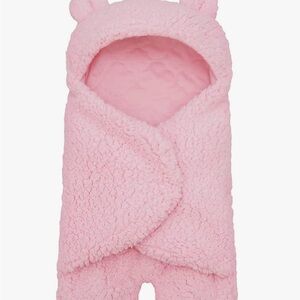 Brand new bluesnail pink swaddle